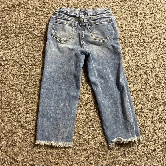 Okie Dokie light wash toddler denim jeans | size 24m - Picture 2 of 5